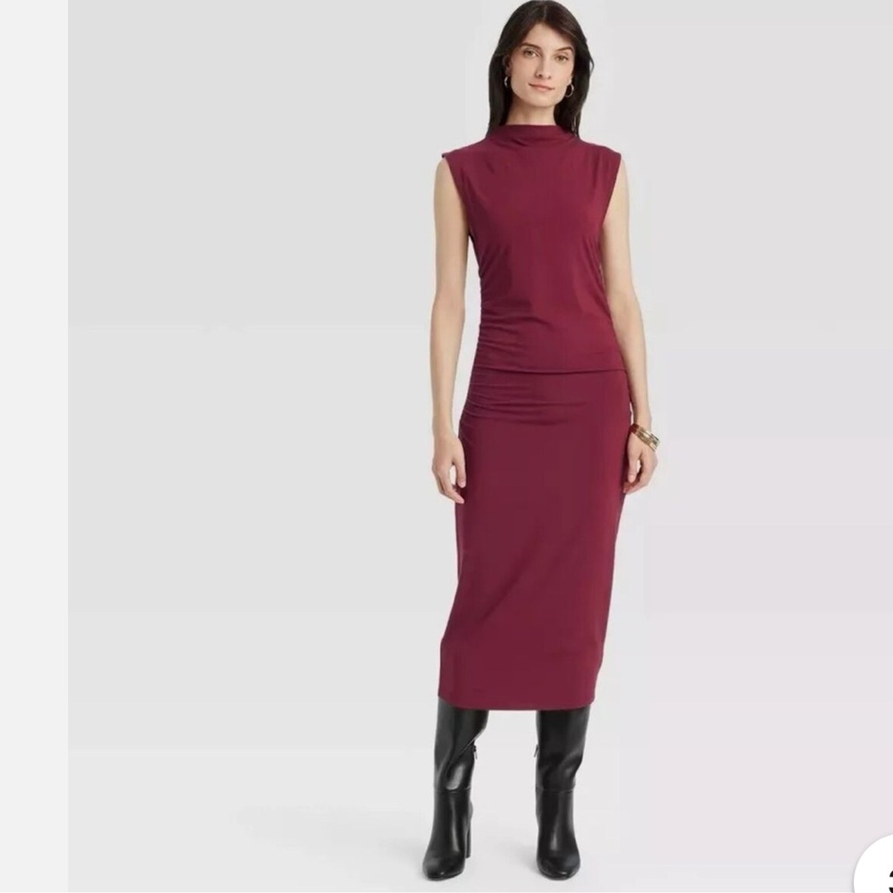 A New Day Women’s Ruched Knit Midi Dress Burgundy Large Never worn.